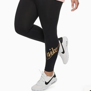 Plus size Nike Leggings